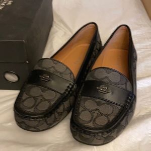 Ladies Coach Black-Smoke/Black Moccasins